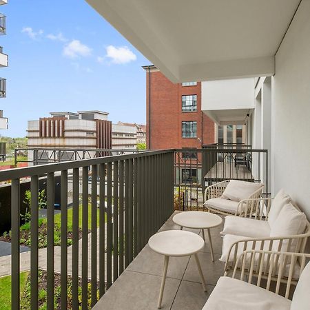 Doki Living - Foodhall & Parking By Downtown Apartments Danzica Esterno foto