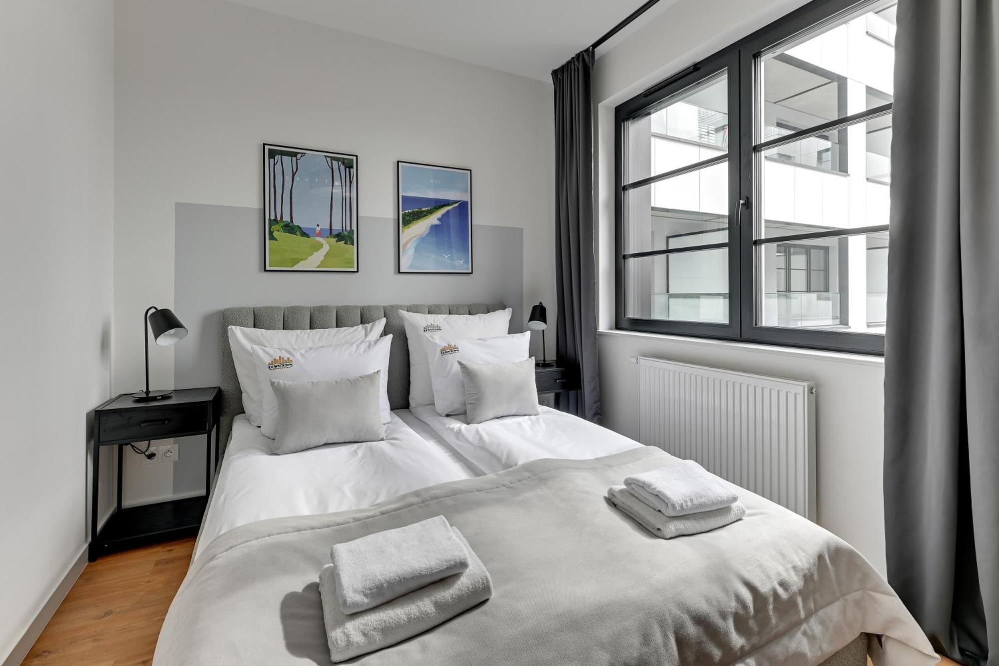 Doki Living - Foodhall & Parking By Downtown Apartments Danzica Esterno foto