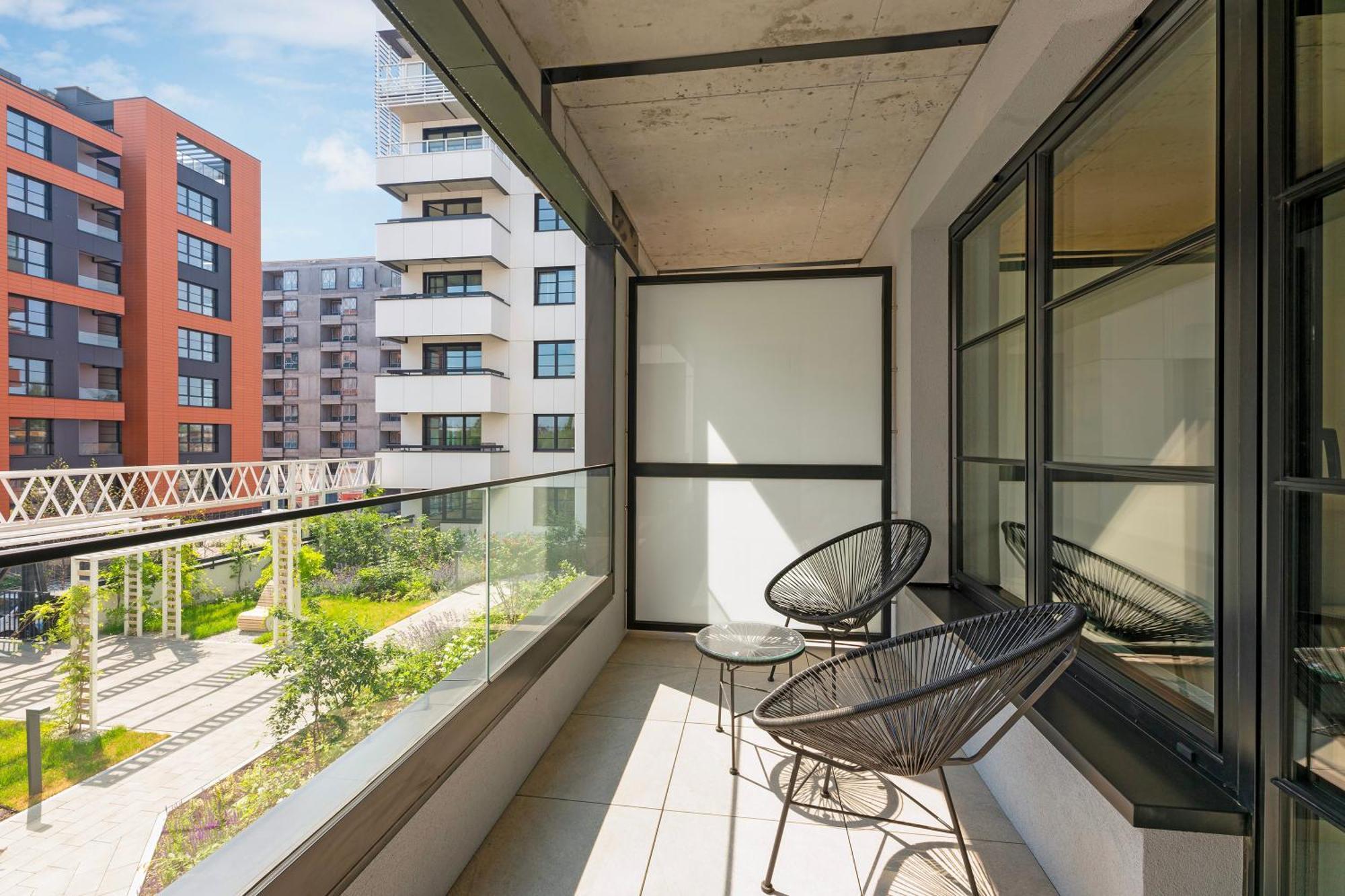 Doki Living - Foodhall & Parking By Downtown Apartments Danzica Esterno foto