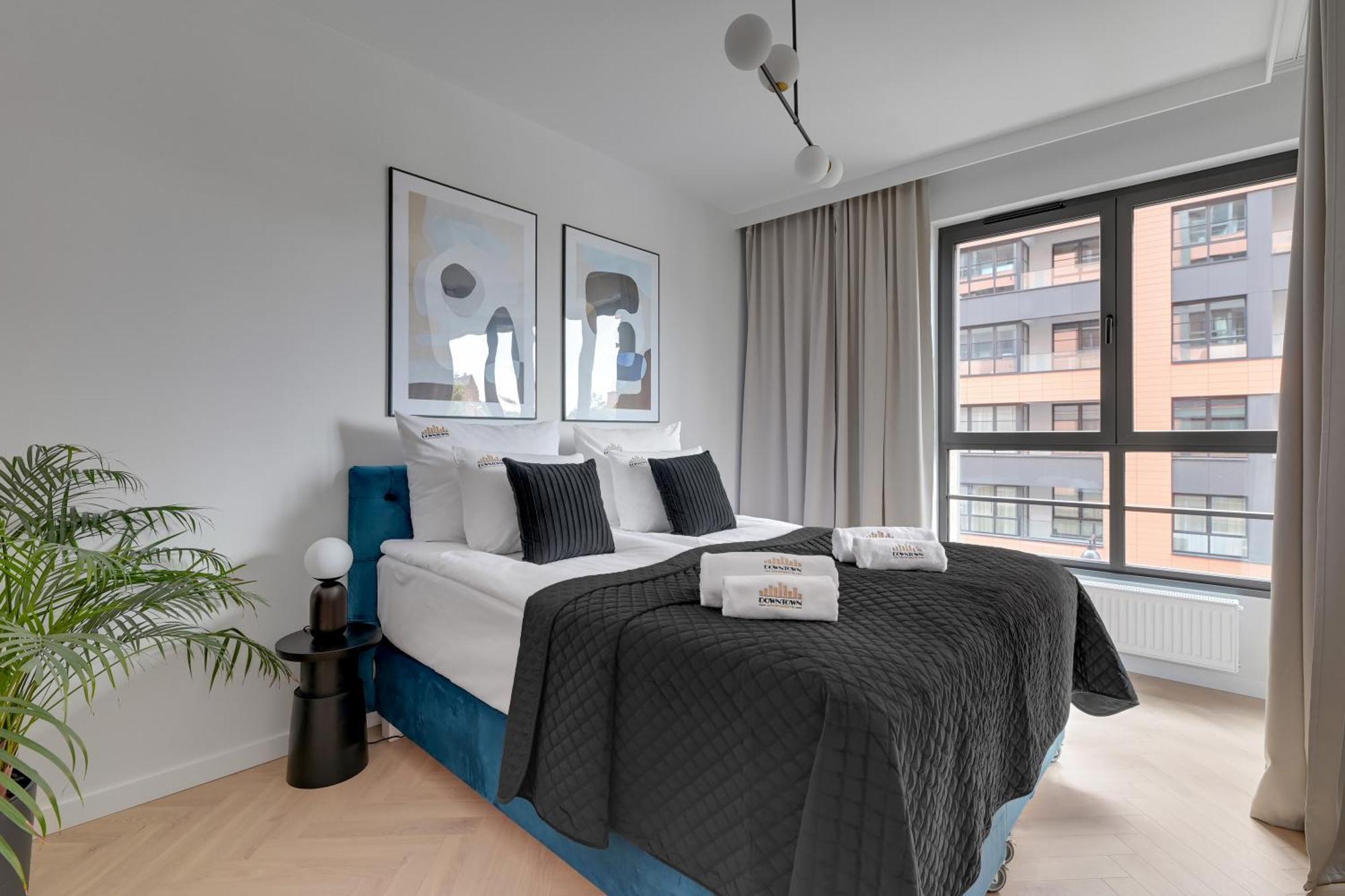Doki Living - Foodhall & Parking By Downtown Apartments Danzica Esterno foto