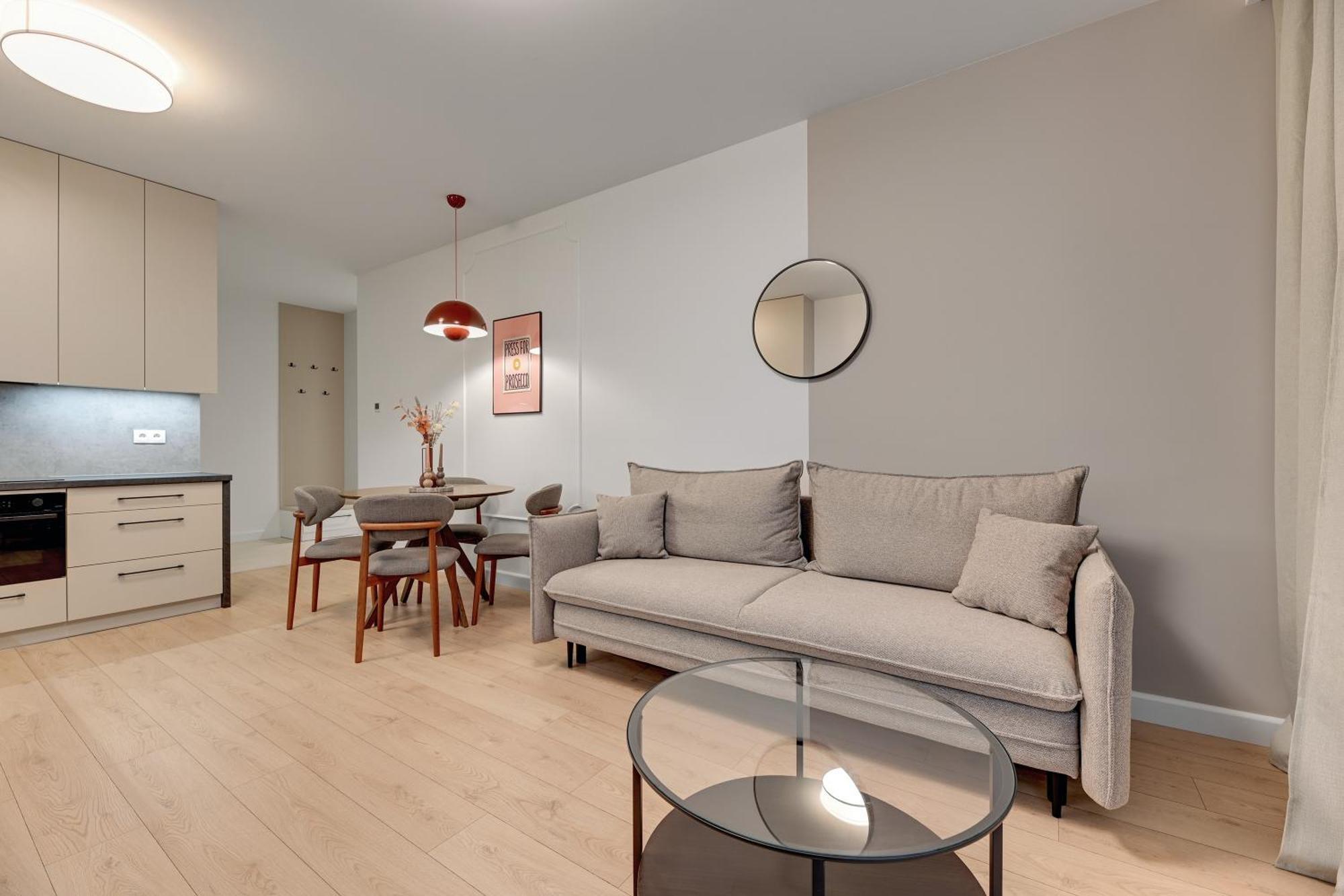 Doki Living - Foodhall & Parking By Downtown Apartments Danzica Esterno foto