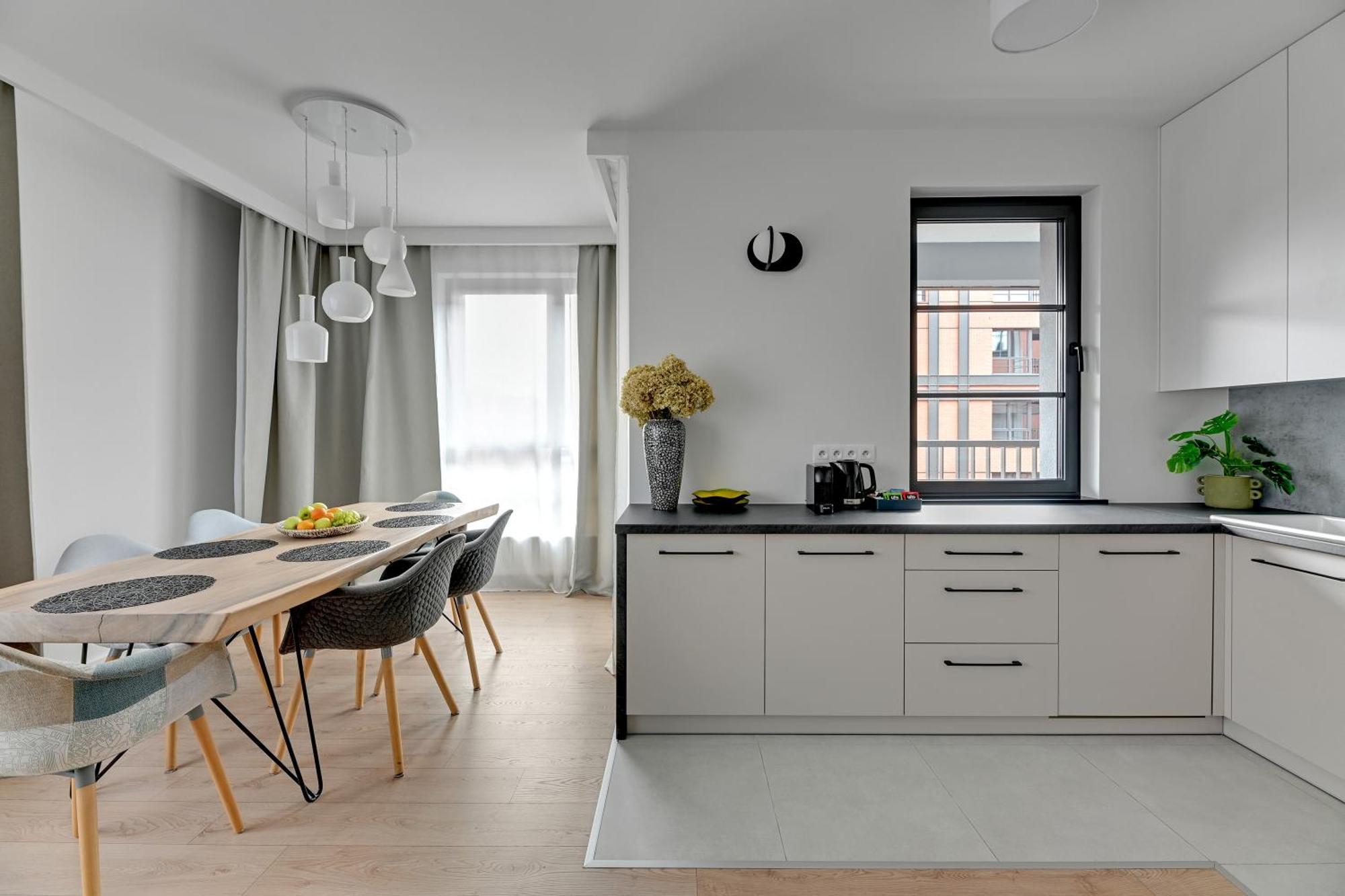 Doki Living - Foodhall & Parking By Downtown Apartments Danzica Esterno foto